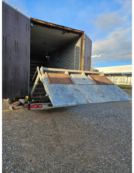 Montracon Racing// machinetrailer // Living area - Dieplader oplegger: afbeelding 1 Montracon Racing// machinetrailer // Living area - Dieplader oplegger: afbeelding 1