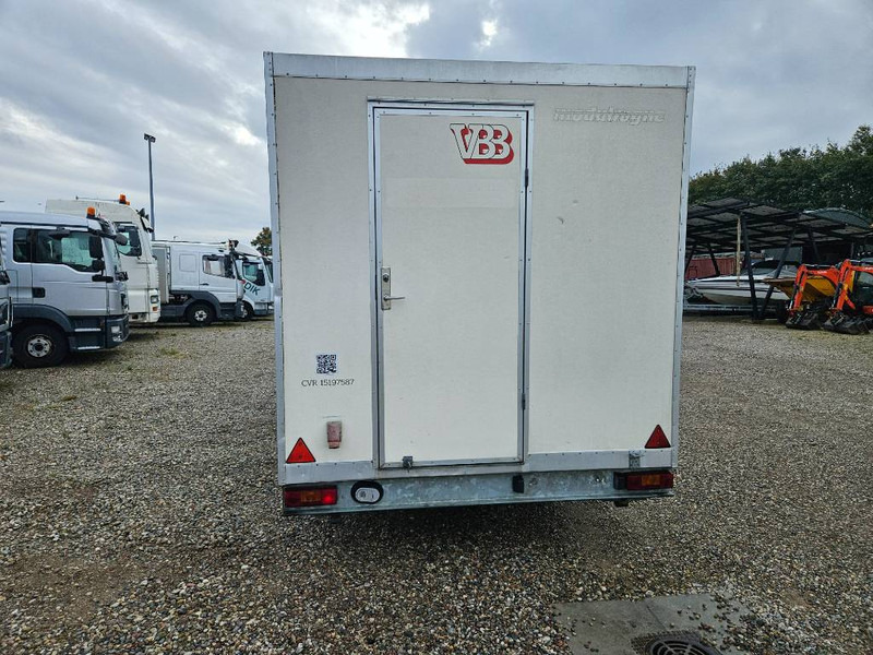 VA 1300 kg Toilet/Bad/omklædning/spiserum - Gesloten aanhangwagen: afbeelding 4 VA 1300 kg Toilet/Bad/omklædning/spiserum - Gesloten aanhangwagen: afbeelding 4