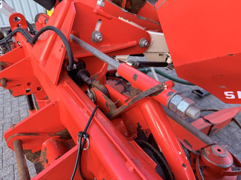 Bouwmachine Kemper 375 Plus Maisbek fits Claas: afbeelding 14 Bouwmachine Kemper 375 Plus Maisbek fits Claas: afbeelding 14