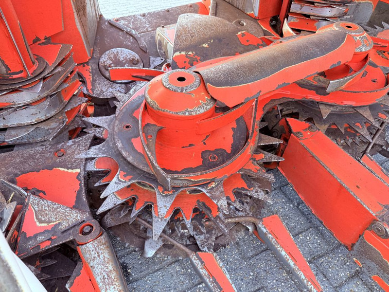 Bouwmachine Kemper 375 Plus Maisbek fits Claas: afbeelding 15 Bouwmachine Kemper 375 Plus Maisbek fits Claas: afbeelding 15