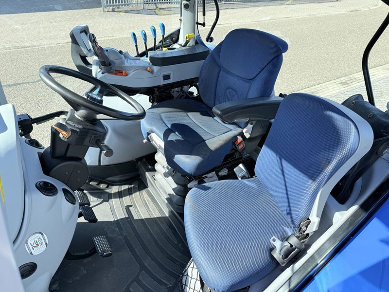 New Holland T5.140 Dynamic Command - Tractor: afbeelding 3 New Holland T5.140 Dynamic Command - Tractor: afbeelding 3