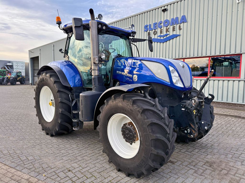 New Holland T7.270 AC 10 Years Blue Power Edition - Tractor: afbeelding 4 New Holland T7.270 AC 10 Years Blue Power Edition - Tractor: afbeelding 4