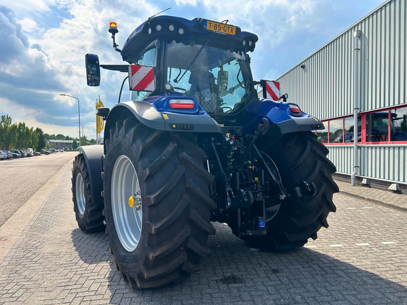 New Holland T7.300 AC New Gen Blue Power DEMO - Tractor: afbeelding 3 New Holland T7.300 AC New Gen Blue Power DEMO - Tractor: afbeelding 3