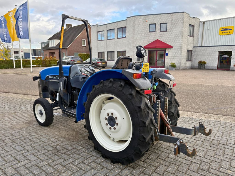 New Holland TN65V Smalspoortrekker - Mini tractor: afbeelding 2 New Holland TN65V Smalspoortrekker - Mini tractor: afbeelding 2