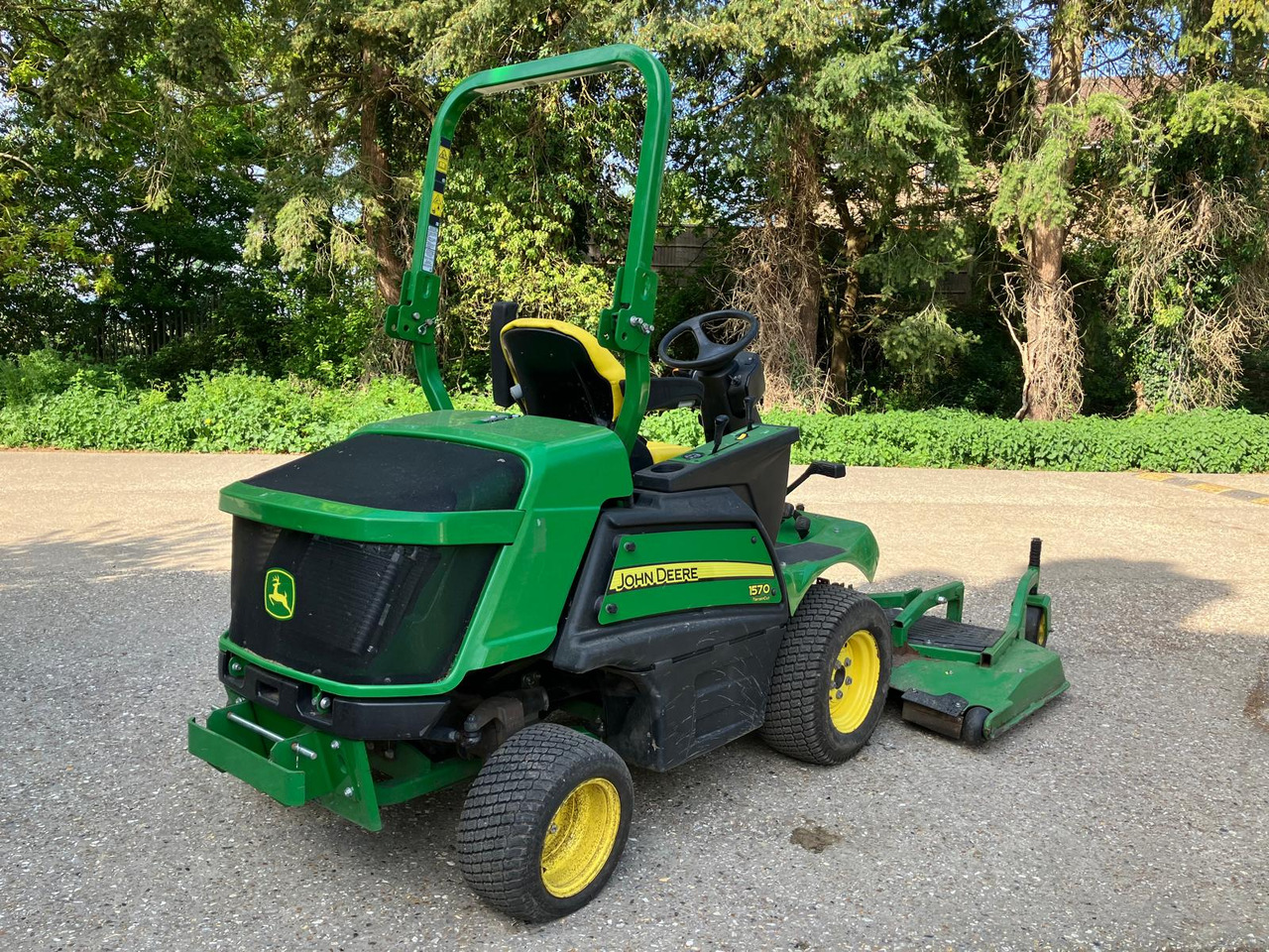 John Deere 1570 Commercial Outfront with 72 inch rear discharge deck - Gazonmaaier: afbeelding 3 John Deere 1570 Commercial Outfront with 72 inch rear discharge deck - Gazonmaaier: afbeelding 3