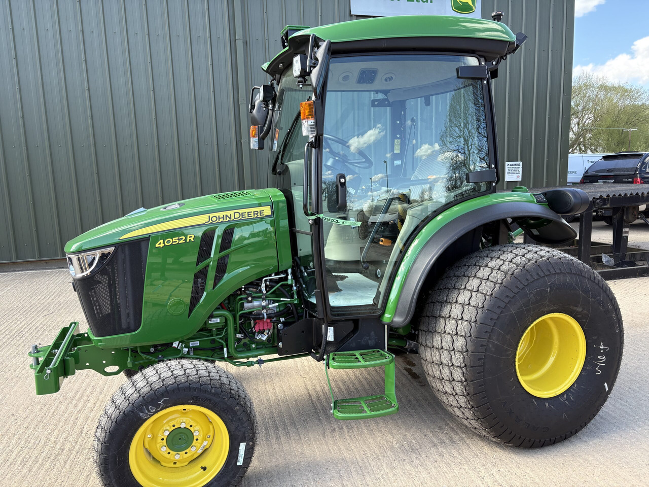 John Deere 4052R Compact Tractor - Mini tractor: afbeelding 1 John Deere 4052R Compact Tractor - Mini tractor: afbeelding 1