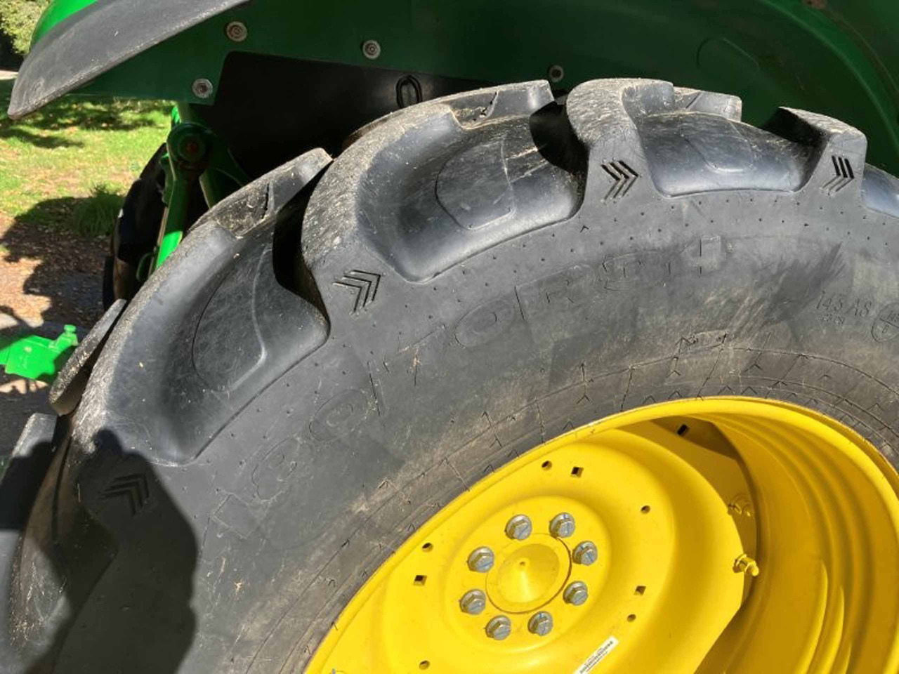 John Deere 5100M - Tractor: afbeelding 2 John Deere 5100M - Tractor: afbeelding 2