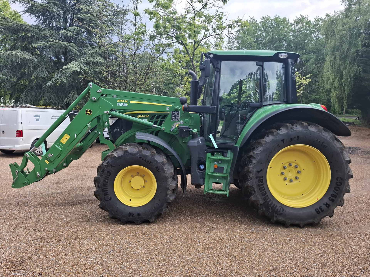John Deere 6140M - Tractor: afbeelding 1 John Deere 6140M - Tractor: afbeelding 1