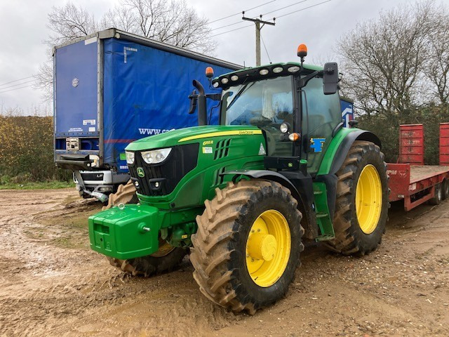 John Deere 6155R - Tractor: afbeelding 1 John Deere 6155R - Tractor: afbeelding 1