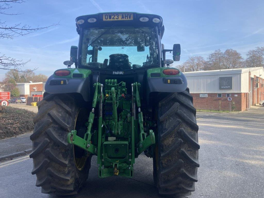 John Deere 6R 215 - Tractor: afbeelding 4 John Deere 6R 215 - Tractor: afbeelding 4