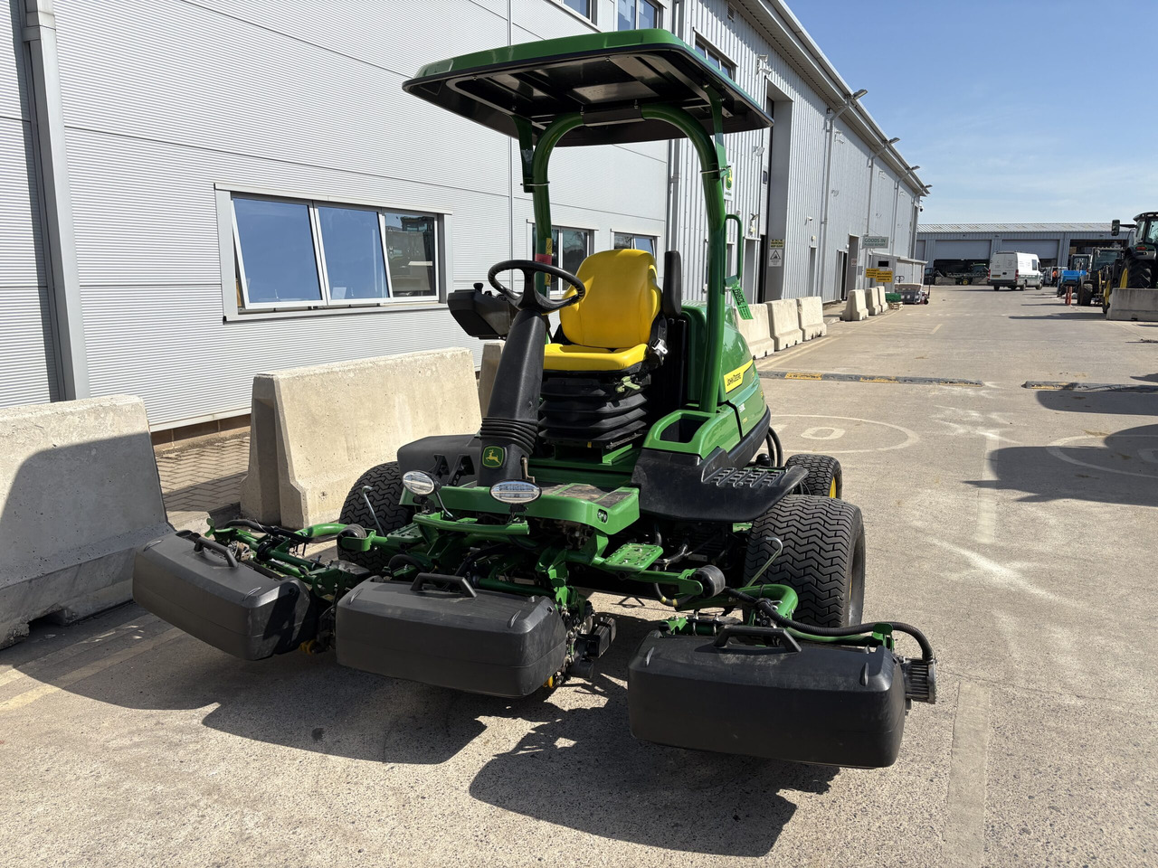John Deere 7500A E-Cut - Gazonmaaier: afbeelding 2 John Deere 7500A E-Cut - Gazonmaaier: afbeelding 2