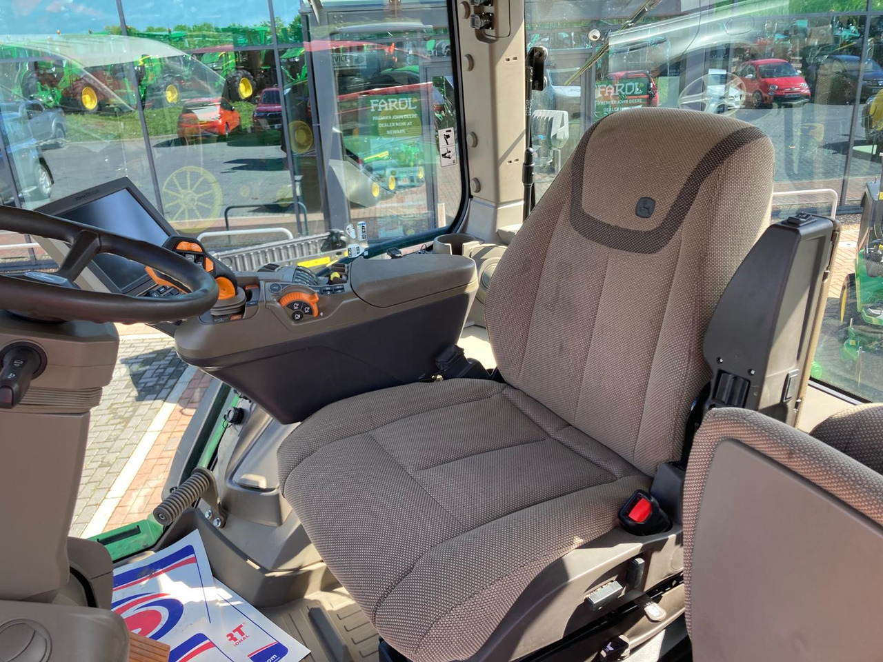 John Deere 7R 310 - Tractor: afbeelding 4 John Deere 7R 310 - Tractor: afbeelding 4