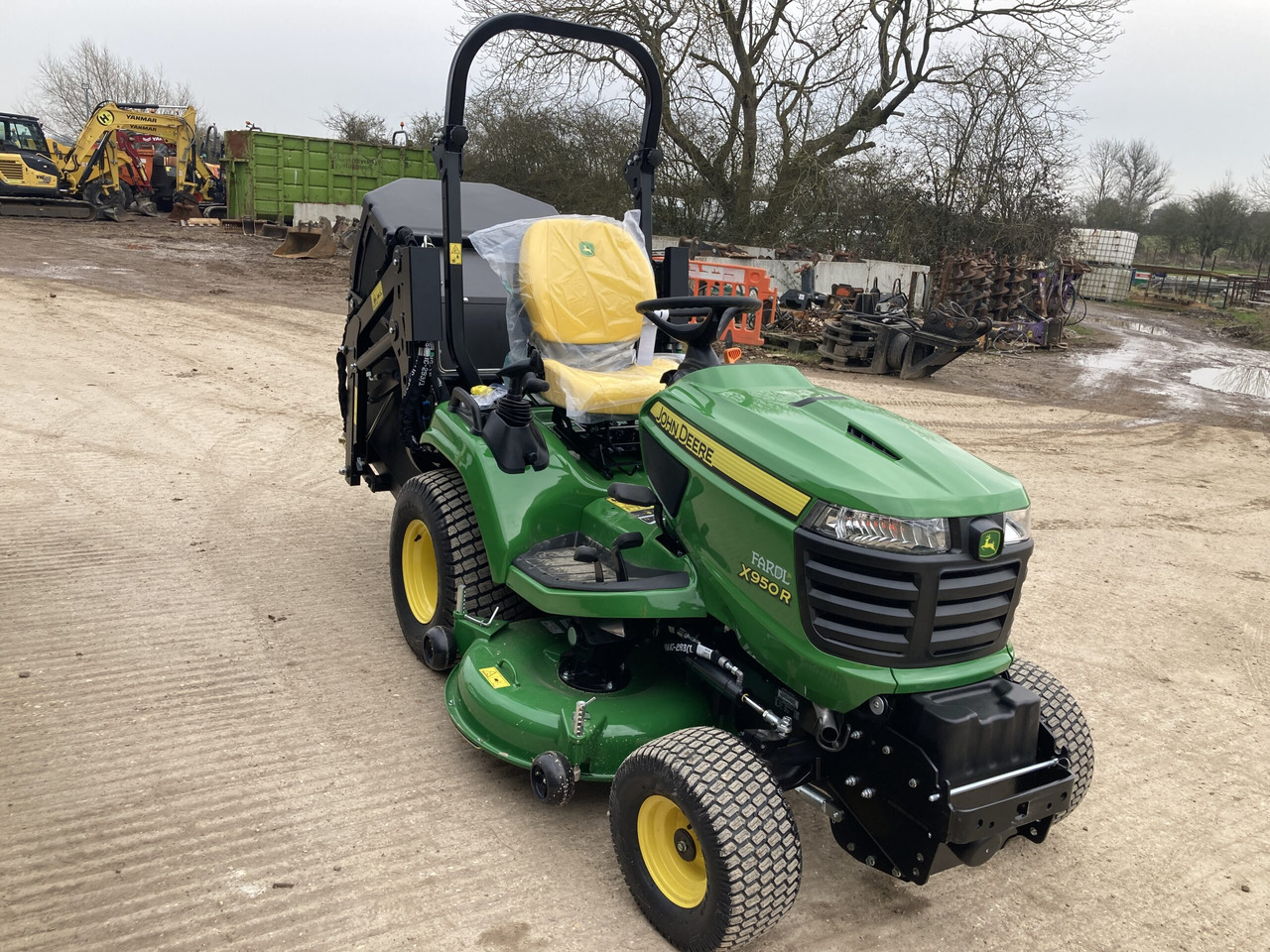 Nieuw Gazonmaaier John Deere X950R ride on cut and collect mower: afbeelding 6