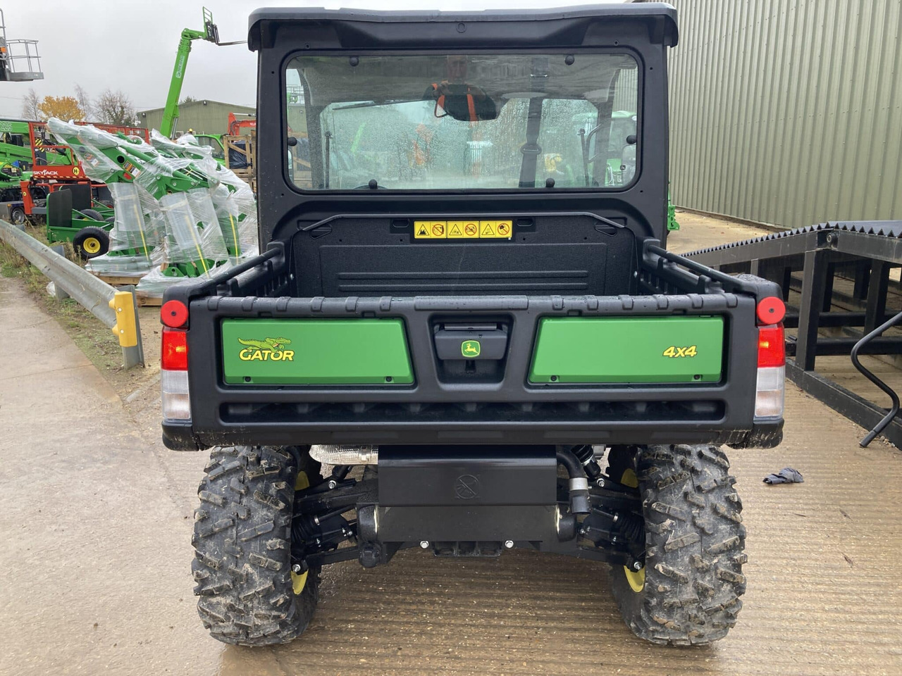 John Deere XUV835M Gator - Quad: afbeelding 4 John Deere XUV835M Gator - Quad: afbeelding 4
