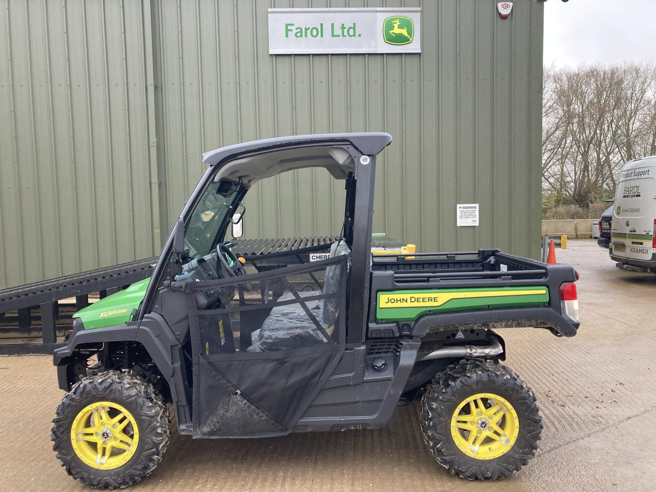 John Deere XUV835M Gator - Quad: afbeelding 2 John Deere XUV835M Gator - Quad: afbeelding 2