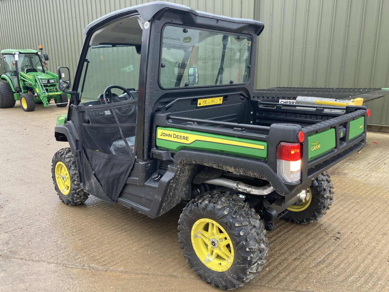 John Deere XUV835M Gator - Quad: afbeelding 3 John Deere XUV835M Gator - Quad: afbeelding 3