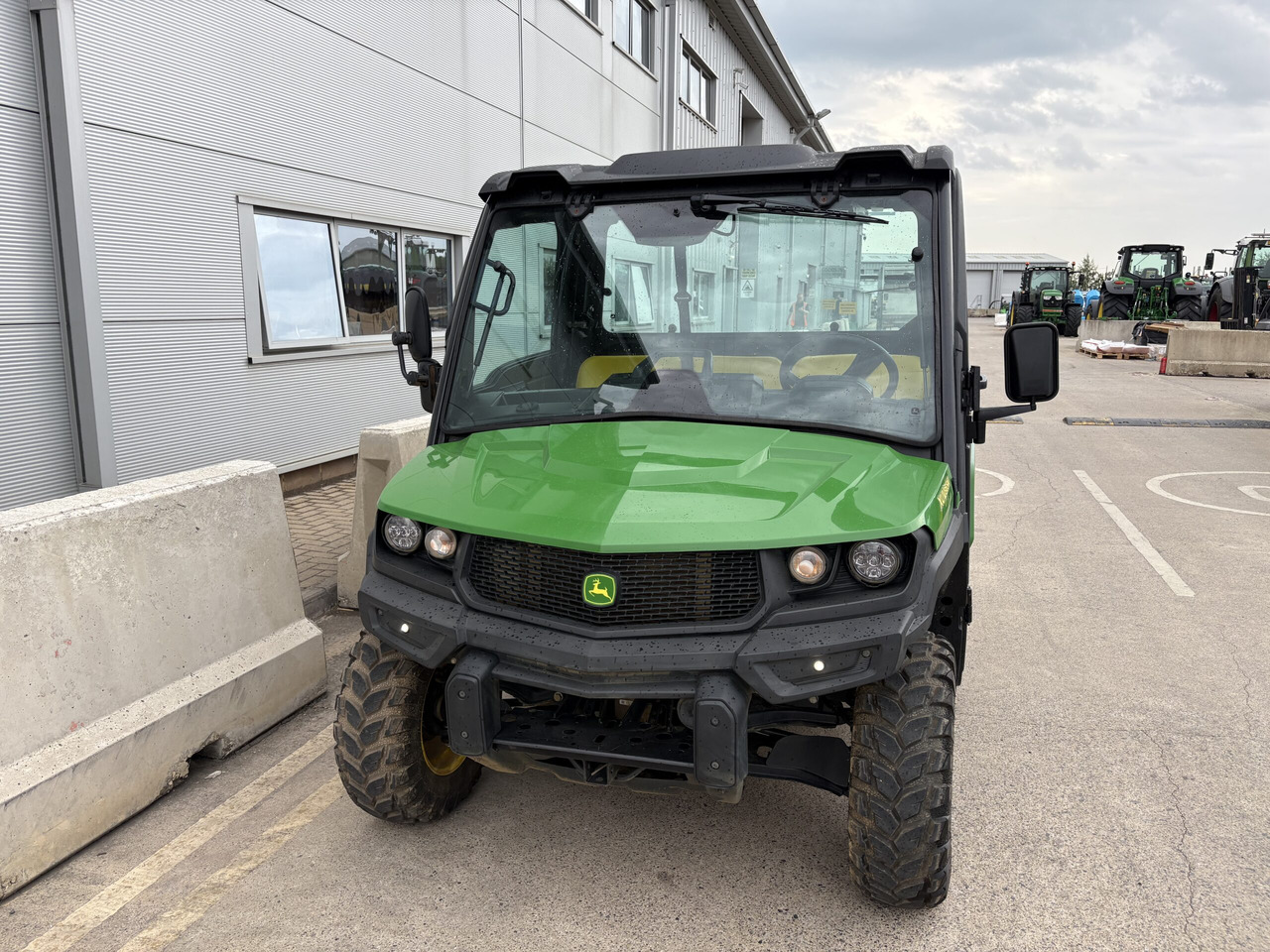 John Deere XUV865M Gator - Quad: afbeelding 2 John Deere XUV865M Gator - Quad: afbeelding 2