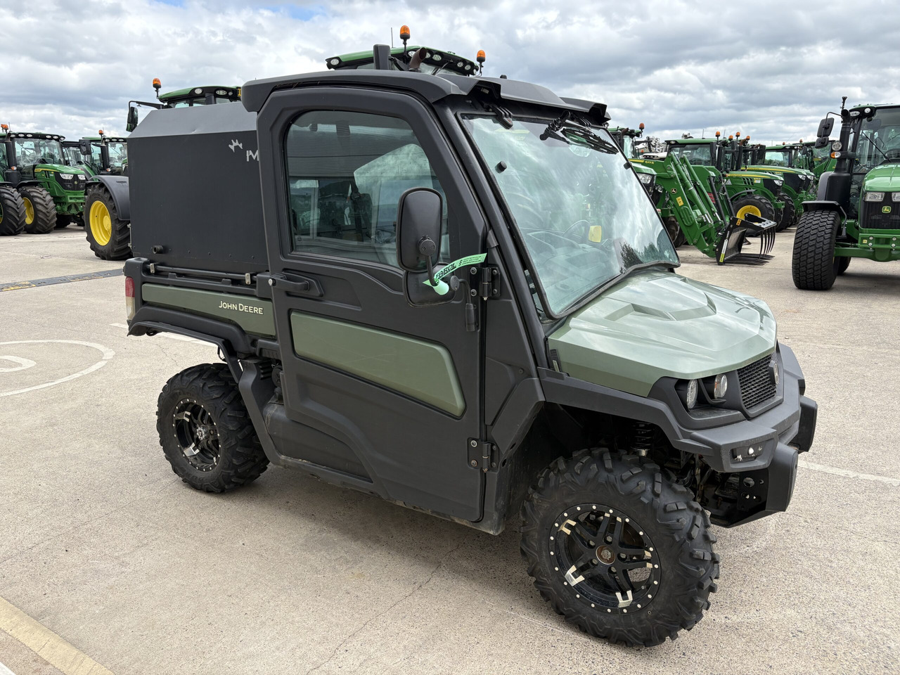 John Deere XUV865M Gator - Quad: afbeelding 3 John Deere XUV865M Gator - Quad: afbeelding 3