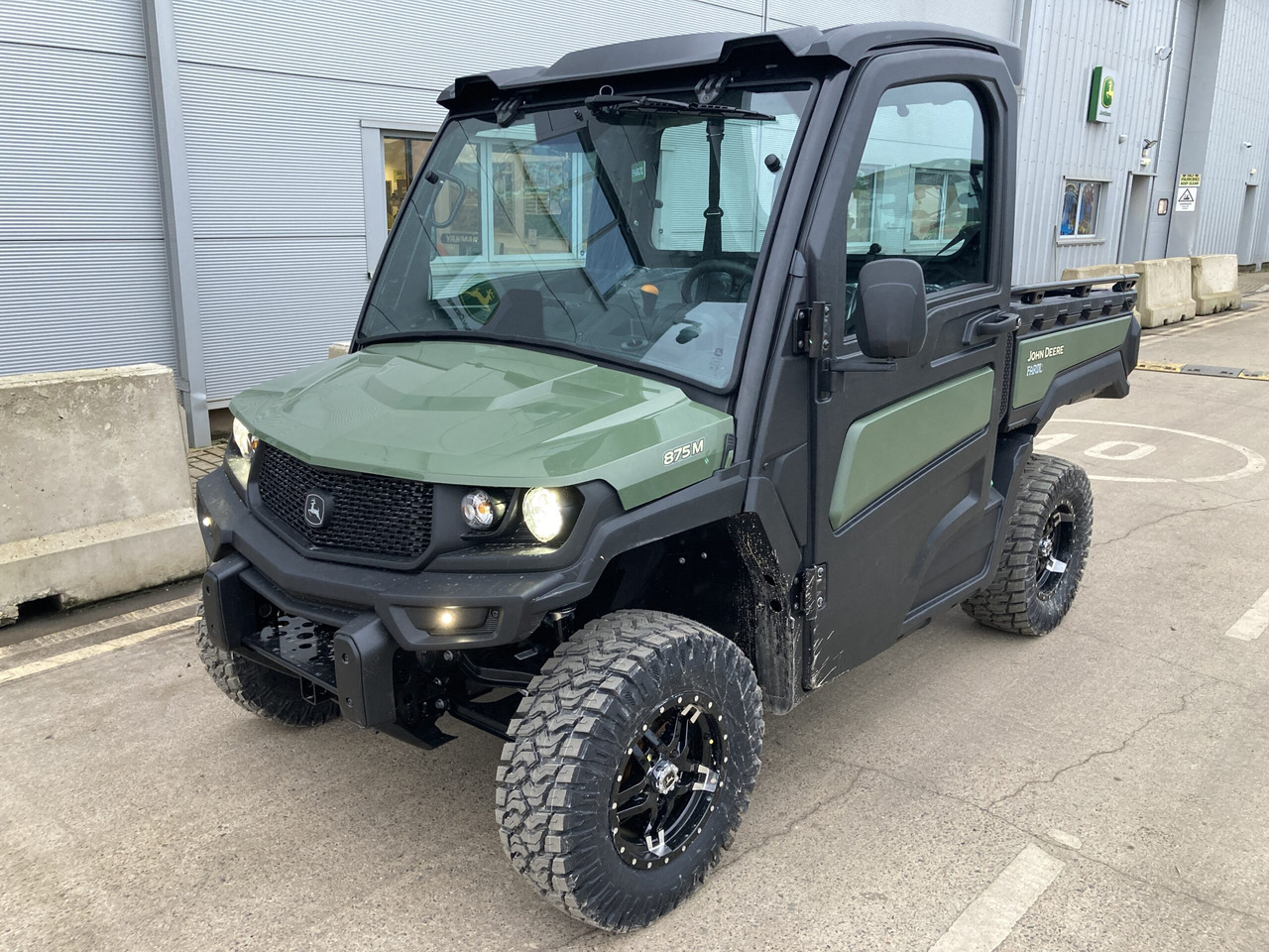 John Deere XUV875M Gator - Quad: afbeelding 1 John Deere XUV875M Gator - Quad: afbeelding 1