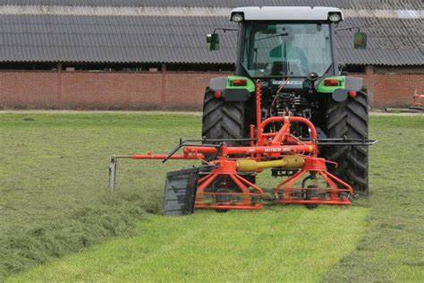 KUHN HAYBOB 360 - Hooischudder: afbeelding 1 KUHN HAYBOB 360 - Hooischudder: afbeelding 1