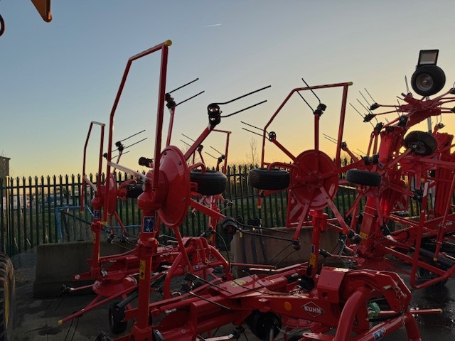 Kuhn GF502 Tedder - Hooischudder: afbeelding 3 Kuhn GF502 Tedder - Hooischudder: afbeelding 3