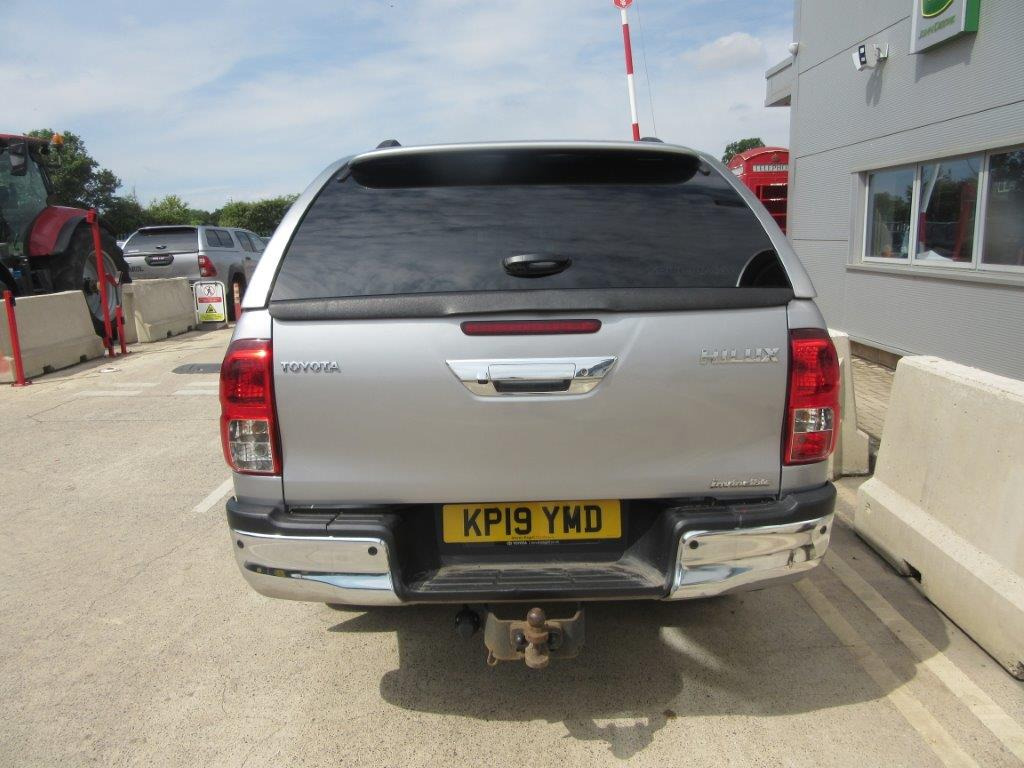 TOYOTA HILUX INVINCIBLE - Pick-up: afbeelding 5 TOYOTA HILUX INVINCIBLE - Pick-up: afbeelding 5
