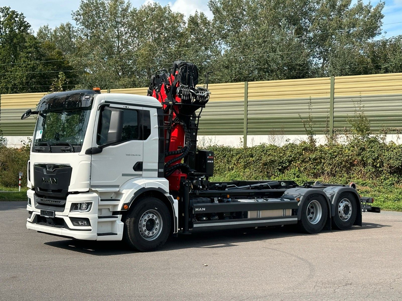 MAN TGS 26.470 6x2 Abrollkipper + Kran EPSILON - Haakarmsysteem vrachtwagen, Kraanwagen: afbeelding 4 MAN TGS 26.470 6x2 Abrollkipper + Kran EPSILON - Haakarmsysteem vrachtwagen, Kraanwagen: afbeelding 4