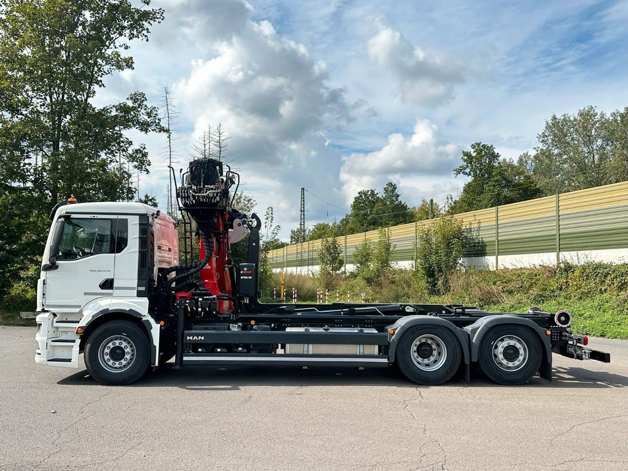 MAN TGS 26.470 6x2 Abrollkipper + Kran EPSILON - Haakarmsysteem vrachtwagen, Kraanwagen: afbeelding 4 MAN TGS 26.470 6x2 Abrollkipper + Kran EPSILON - Haakarmsysteem vrachtwagen, Kraanwagen: afbeelding 4