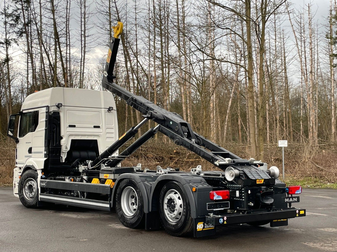 MAN TGS 26.480 6x2 Retarder Hyva 20-60 Abrollkipper - Haakarmsysteem vrachtwagen: afbeelding 4 MAN TGS 26.480 6x2 Retarder Hyva 20-60 Abrollkipper - Haakarmsysteem vrachtwagen: afbeelding 4