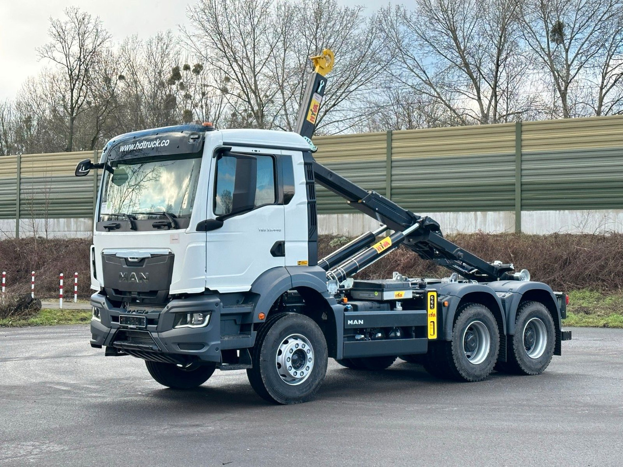 MAN TGS 33.440 6x4 Euro6e Abrollkipper Hyva - Haakarmsysteem vrachtwagen, Kraanwagen: afbeelding 2 MAN TGS 33.440 6x4 Euro6e Abrollkipper Hyva - Haakarmsysteem vrachtwagen, Kraanwagen: afbeelding 2