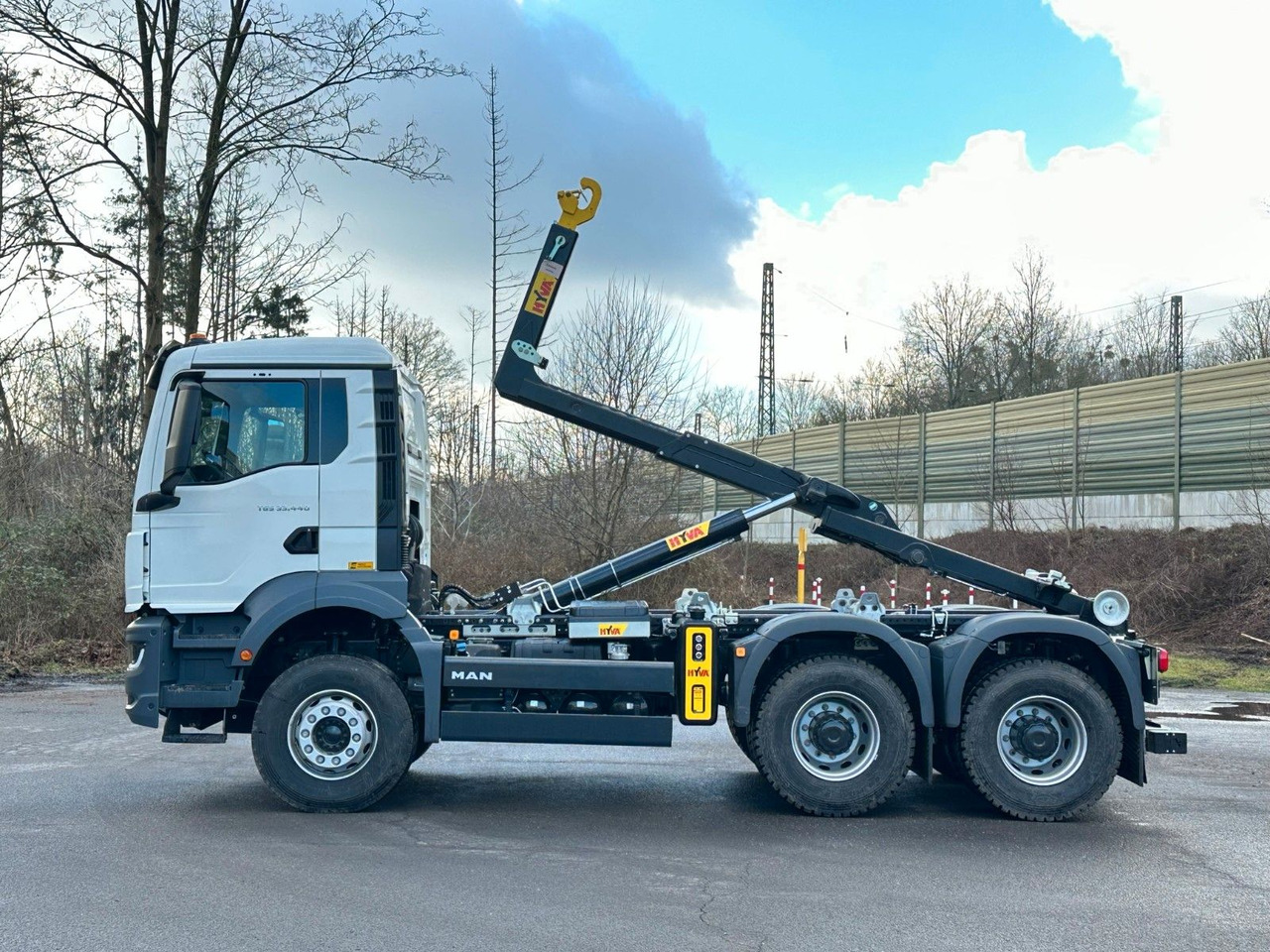 MAN TGS 33.440 6x4 Euro6e Abrollkipper Hyva - Haakarmsysteem vrachtwagen, Kraanwagen: afbeelding 3 MAN TGS 33.440 6x4 Euro6e Abrollkipper Hyva - Haakarmsysteem vrachtwagen, Kraanwagen: afbeelding 3