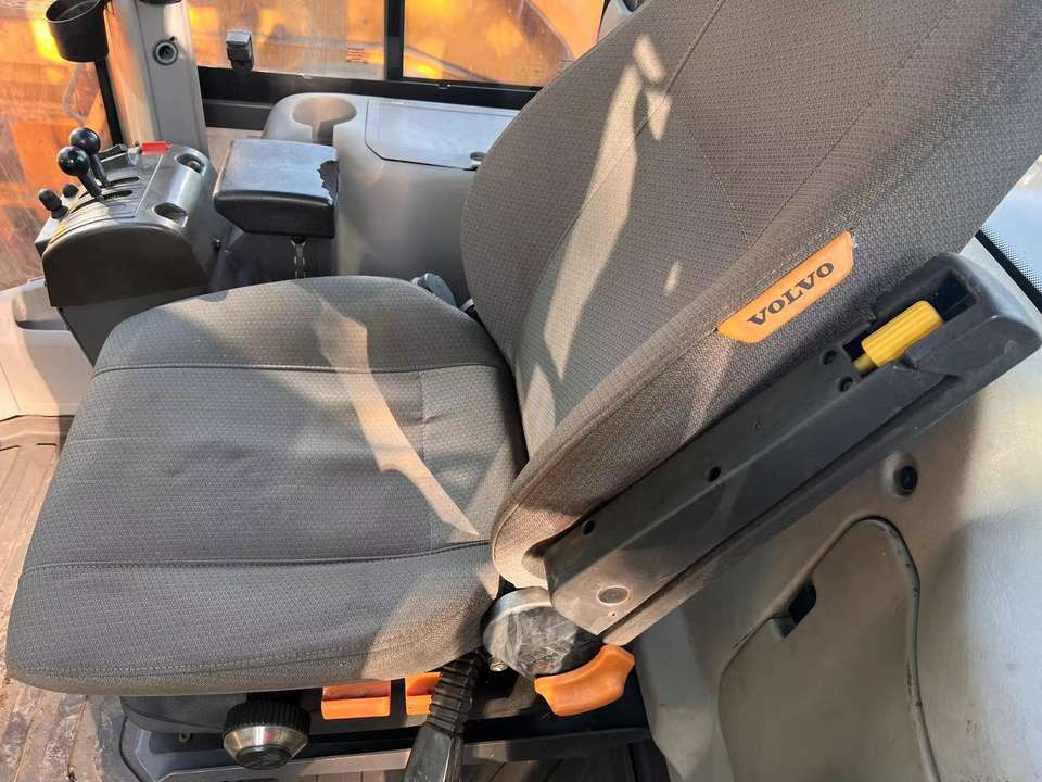 Good Condition Used L120Gz Wheel Loader VOLVO Used VOLVO L120G Loader Used Wheel Loader for Sale - Wiellader: afbeelding 3 Good Condition Used L120Gz Wheel Loader VOLVO Used VOLVO L120G Loader Used Wheel Loader for Sale - Wiellader: afbeelding 3