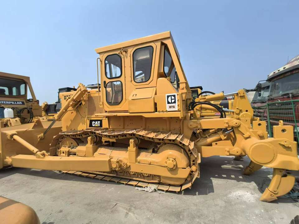Hot Sale Used CAT Bulldozer D7G in Good Condition Second-hand Caterpillar Bulldozer D7G Construction Machinery - Bulldozer: afbeelding 5 Hot Sale Used CAT Bulldozer D7G in Good Condition Second-hand Caterpillar Bulldozer D7G Construction Machinery - Bulldozer: afbeelding 5