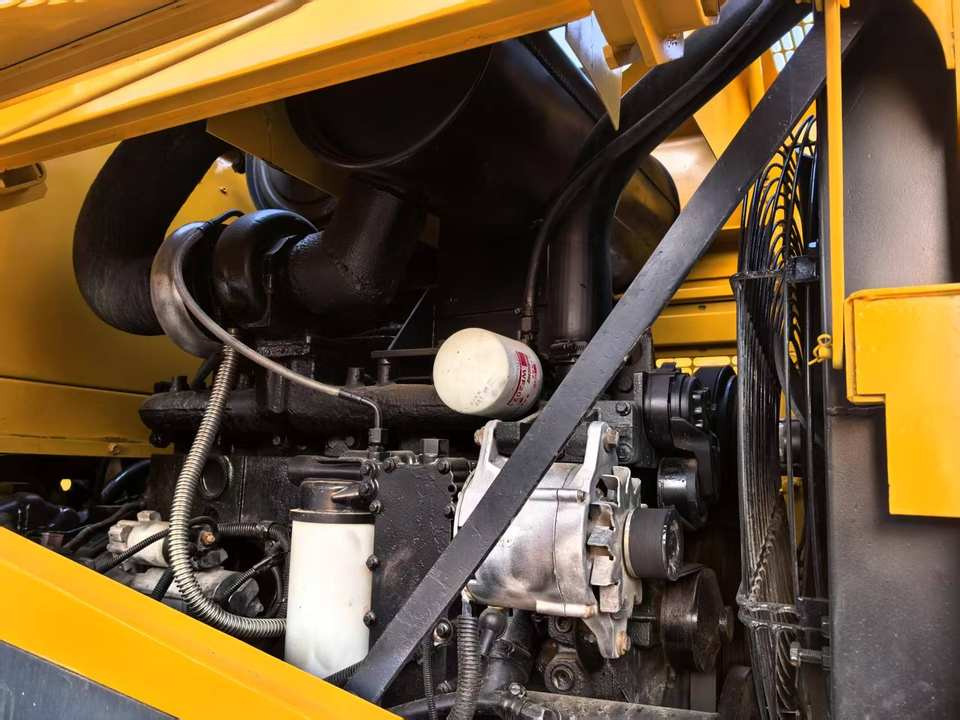 Japan Komatsu WA380-3 WA380-6 WA400-1 WA400-3 WA320-6 WA430-5 Mining Wheel Loader, Used Komatsu WA380 Mini Front End Loader - Wiellader: afbeelding 4 Japan Komatsu WA380-3 WA380-6 WA400-1 WA400-3 WA320-6 WA430-5 Mining Wheel Loader, Used Komatsu WA380 Mini Front End Loader - Wiellader: afbeelding 4