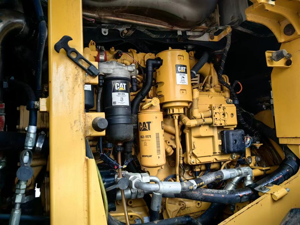 Low Price Sale! Used CAT 950GC Wheel Loader Original Front End Loader 950GC Loader in Shanghai China - Wiellader: afbeelding 3 Low Price Sale! Used CAT 950GC Wheel Loader Original Front End Loader 950GC Loader in Shanghai China - Wiellader: afbeelding 3