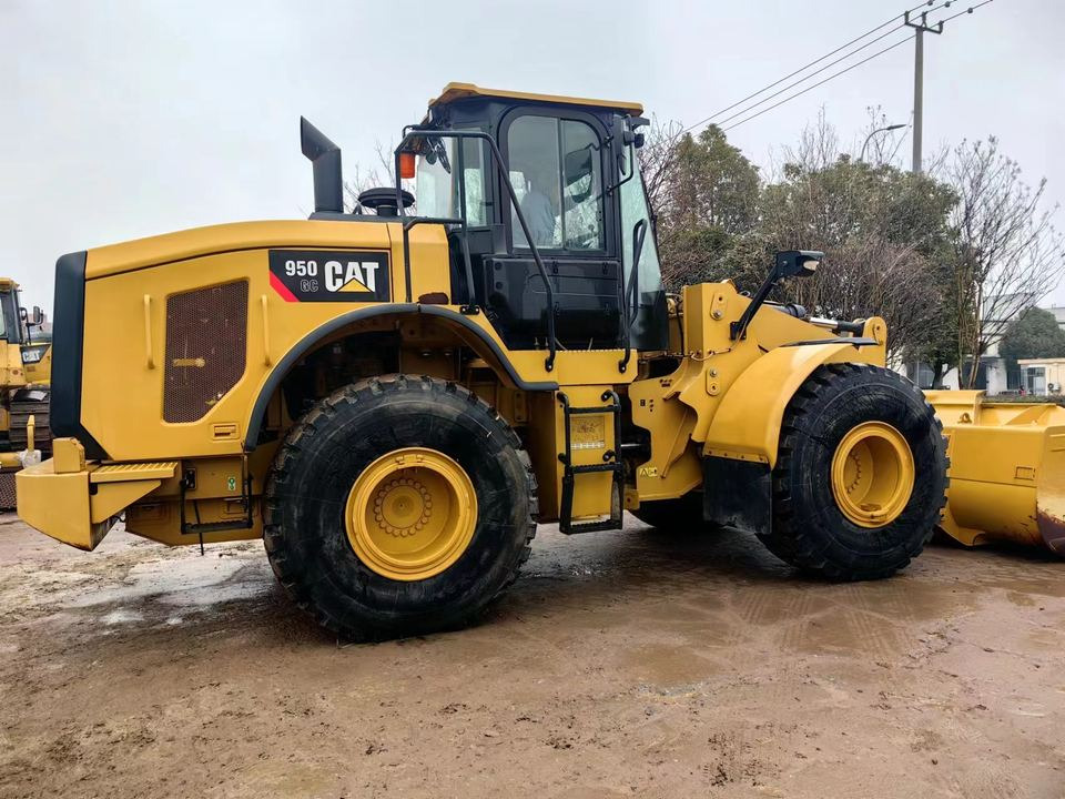 Low Price Sale! Used CAT 950GC Wheel Loader Original Front End Loader 950GC Loader in Shanghai China - Wiellader: afbeelding 4 Low Price Sale! Used CAT 950GC Wheel Loader Original Front End Loader 950GC Loader in Shanghai China - Wiellader: afbeelding 4