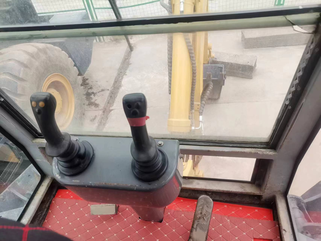 Graaflaadmachine SDLG LGB680: afbeelding 6 Graaflaadmachine SDLG LGB680: afbeelding 6