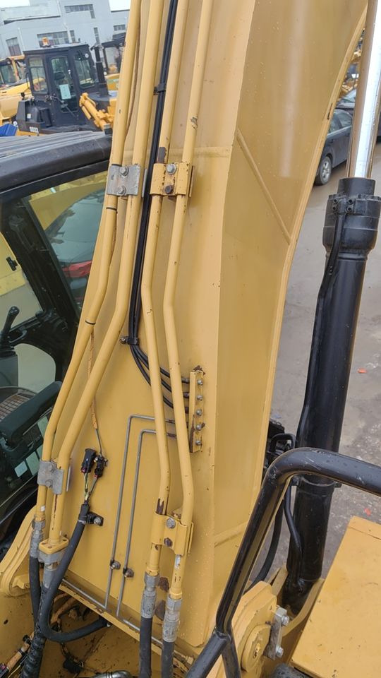 Used Caterpillar 320gc Excavator 20 Tons Capacity CAT 320 320GC 320GX 320NG 323 325 326 329 330 Engine Motor Pump Bearing Sale - Rupsgraafmachine: afbeelding 3 Used Caterpillar 320gc Excavator 20 Tons Capacity CAT 320 320GC 320GX 320NG 323 325 326 329 330 Engine Motor Pump Bearing Sale - Rupsgraafmachine: afbeelding 3