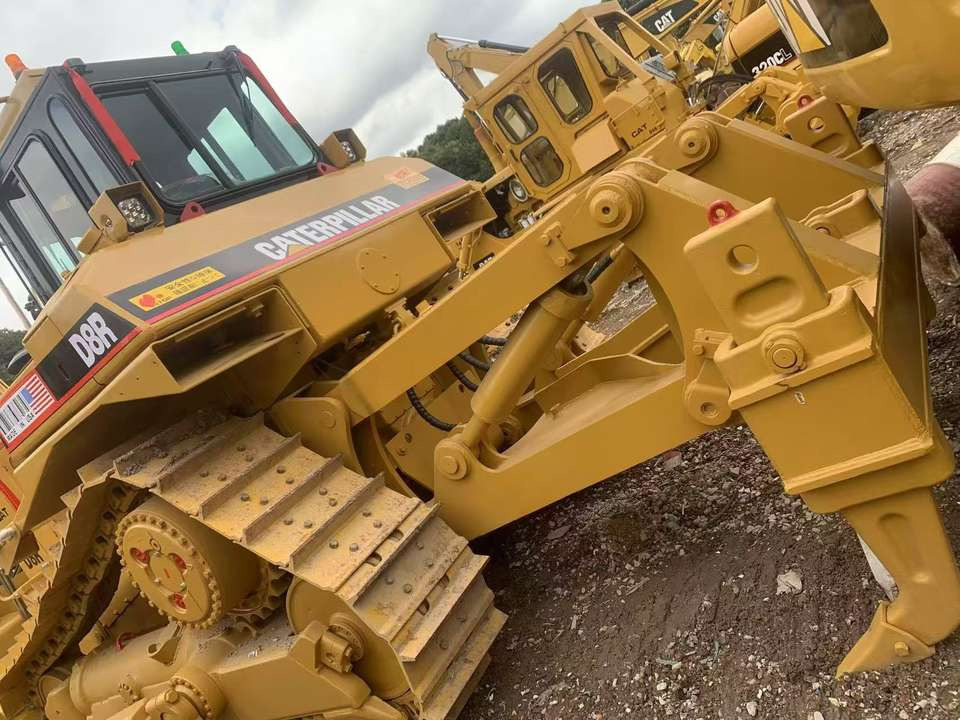 Used Machinery Caterpillar CAT D8R Bulldozer With Ripper Construction & Building Machinery Second Hand - Bulldozer: afbeelding 3 Used Machinery Caterpillar CAT D8R Bulldozer With Ripper Construction & Building Machinery Second Hand - Bulldozer: afbeelding 3