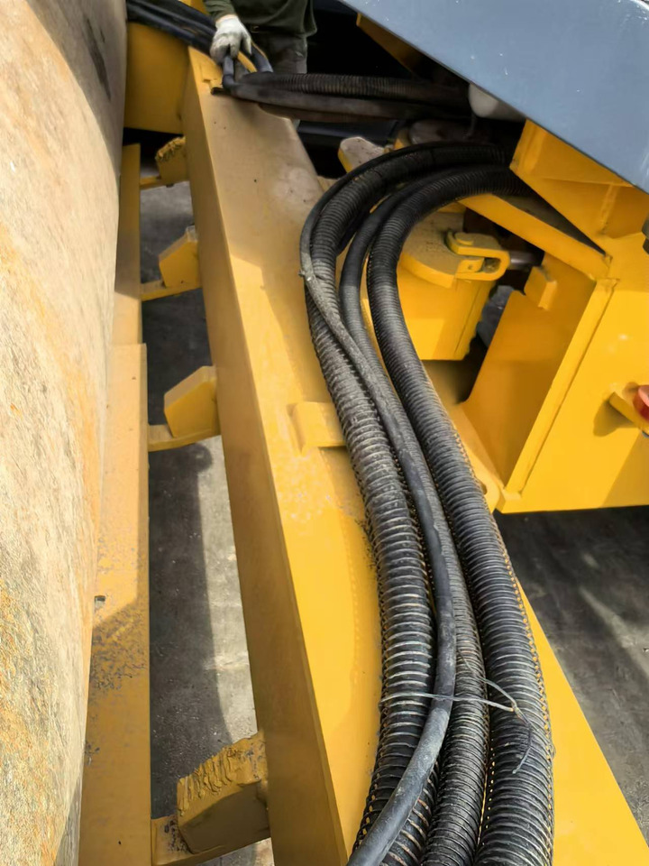 XCMG XS143 - Schapenpootwals/ Grondverdichter: afbeelding 4 XCMG XS143 - Schapenpootwals/ Grondverdichter: afbeelding 4