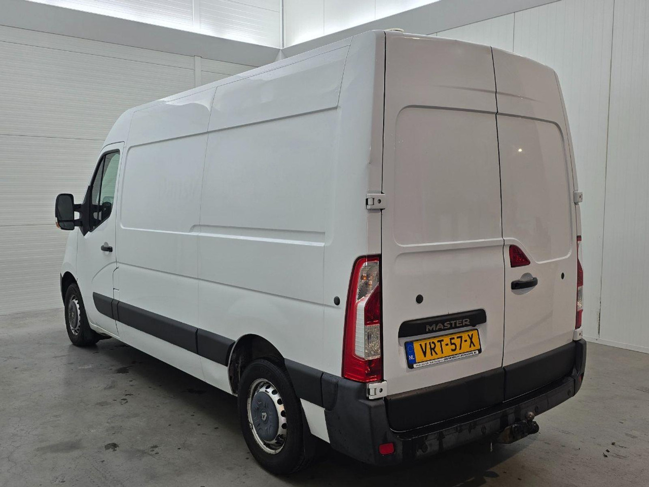 Renault Master T33 2.3 dCi L2H2 Energy | 2017 | 173.242 km | VRT57X | NAP: Geen oordeel - Andere machine: afbeelding 3 Renault Master T33 2.3 dCi L2H2 Energy | 2017 | 173.242 km | VRT57X | NAP: Geen oordeel - Andere machine: afbeelding 3