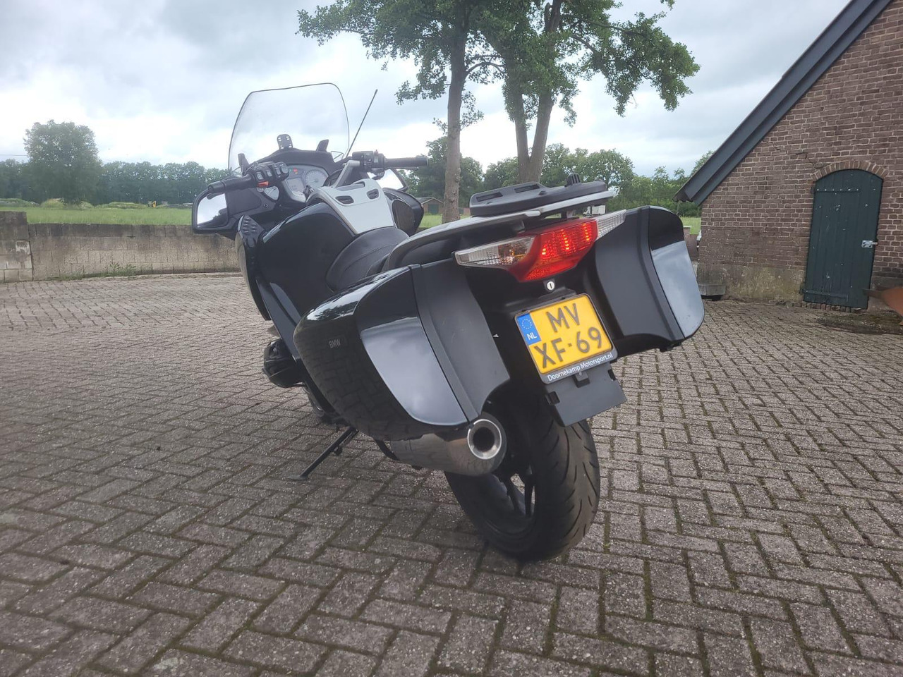 Bmw R1200 RT 2009 MV-XF-69 - Motorfiets: afbeelding 2 Bmw R1200 RT 2009 MV-XF-69 - Motorfiets: afbeelding 2