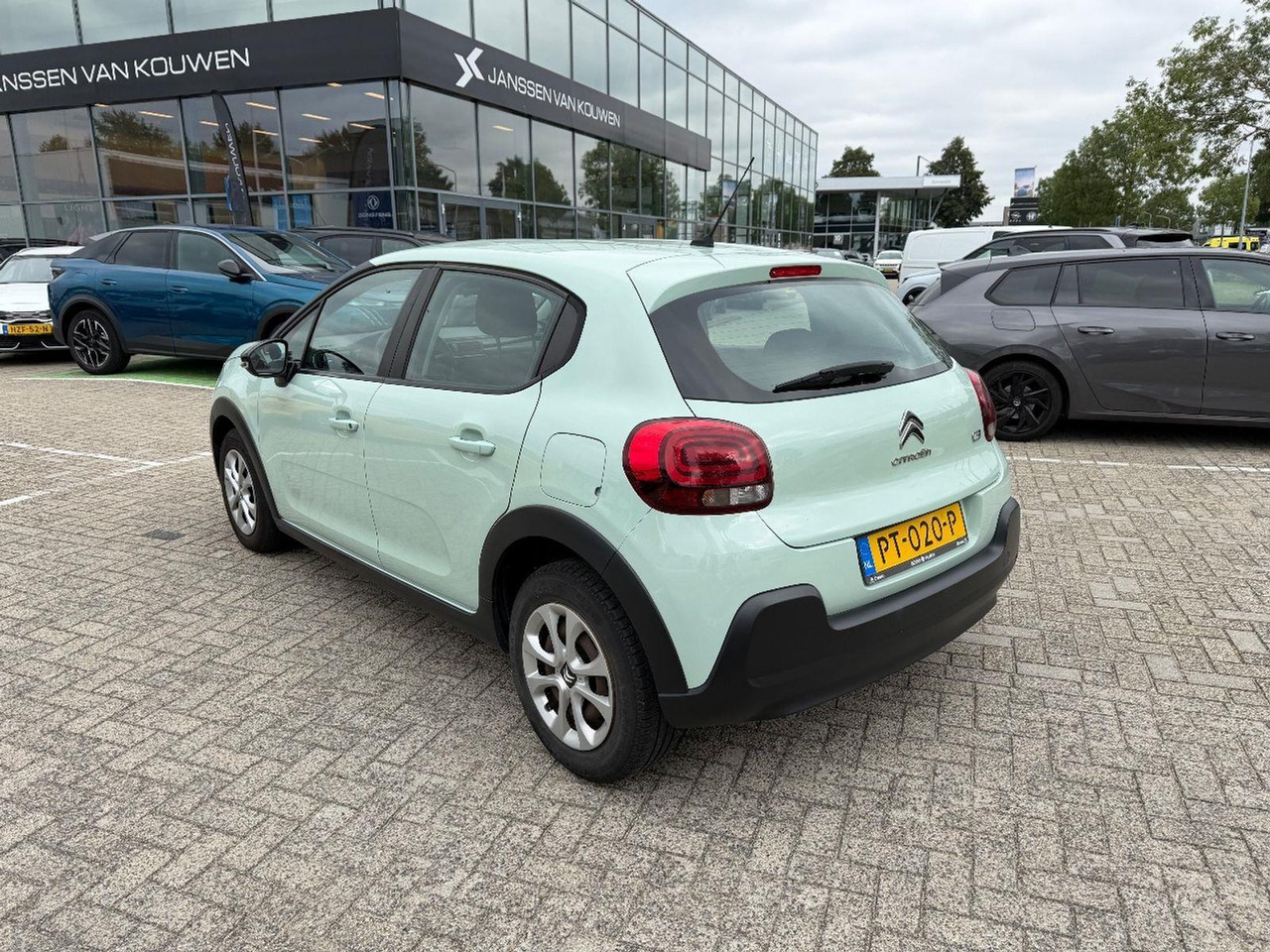 Citroen C3 1.2 PureTech Feel | 2017 | 125.672 km | PT020P | NAP: Logisch - Hatchback: afbeelding 3 Citroen C3 1.2 PureTech Feel | 2017 | 125.672 km | PT020P | NAP: Logisch - Hatchback: afbeelding 3