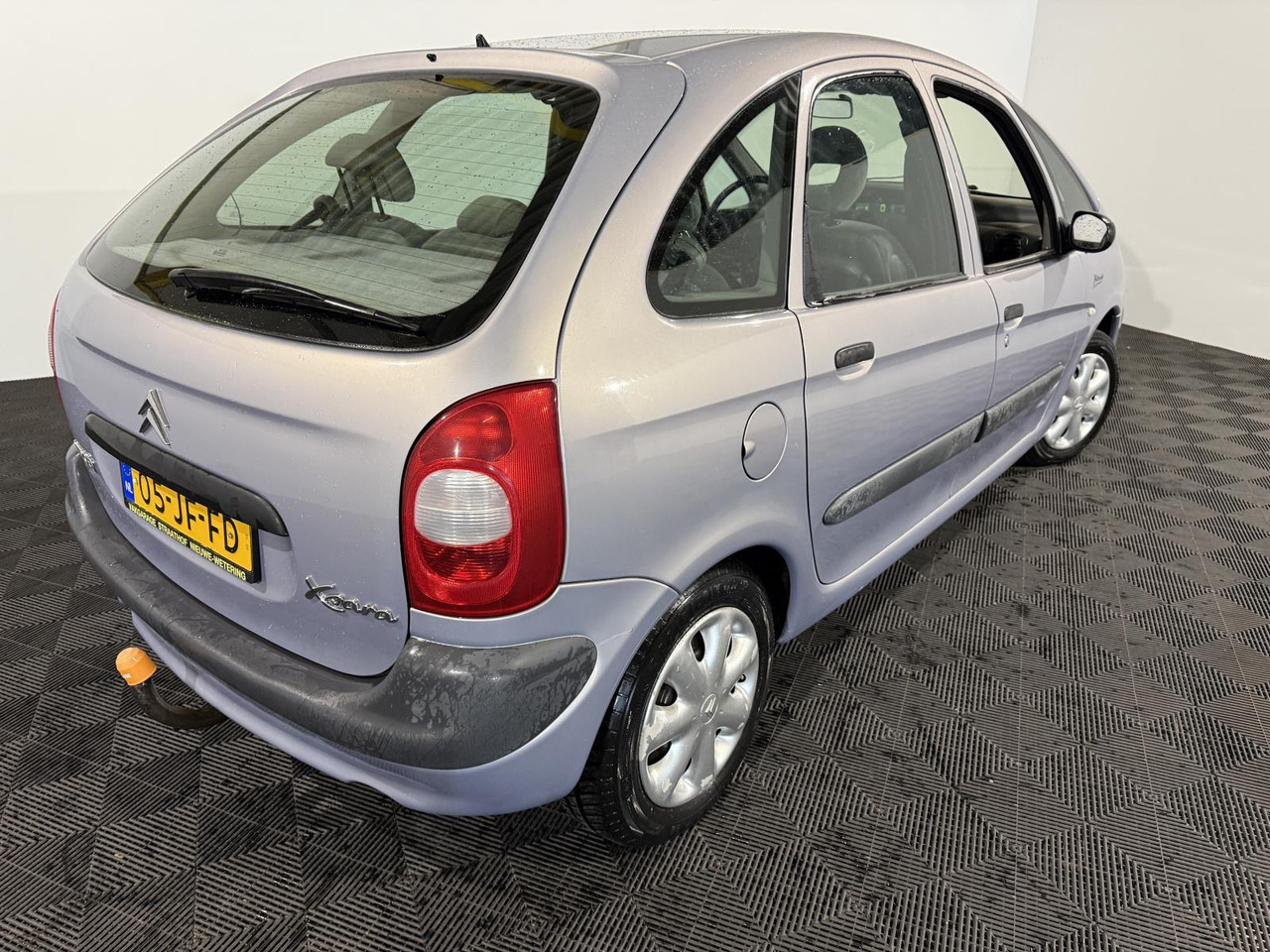 Citroen | Xsara Picasso | 1.8i-16V Plaisir | 2002 | 229.613 km | 05JFFD | Logisch - Personenwagen: afbeelding 4 Citroen | Xsara Picasso | 1.8i-16V Plaisir | 2002 | 229.613 km | 05JFFD | Logisch - Personenwagen: afbeelding 4