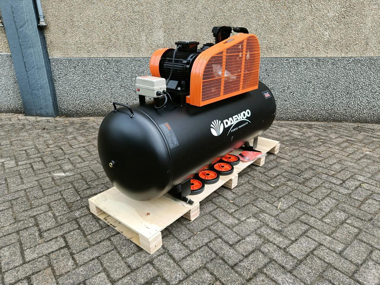 Deawoo DAAX500L Compressor Nieuw - Luchtcompressor: afbeelding 1 Deawoo DAAX500L Compressor Nieuw - Luchtcompressor: afbeelding 1