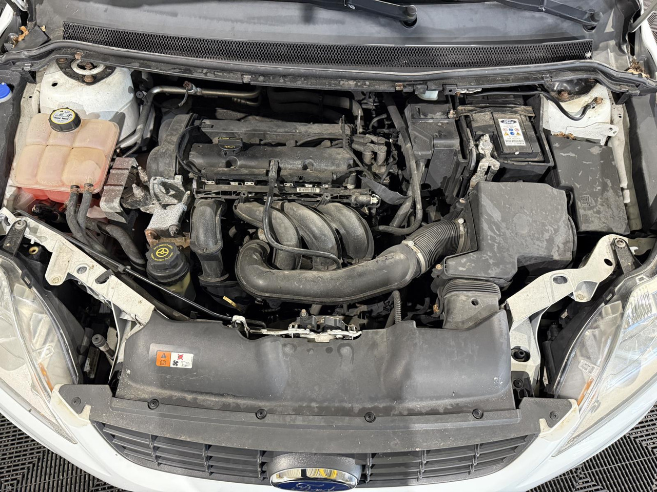 Ford Focus Wagon 1.6 Comfort 33-LKG-1 283.490 km - Personenwagen: afbeelding 5 Ford Focus Wagon 1.6 Comfort 33-LKG-1 283.490 km - Personenwagen: afbeelding 5