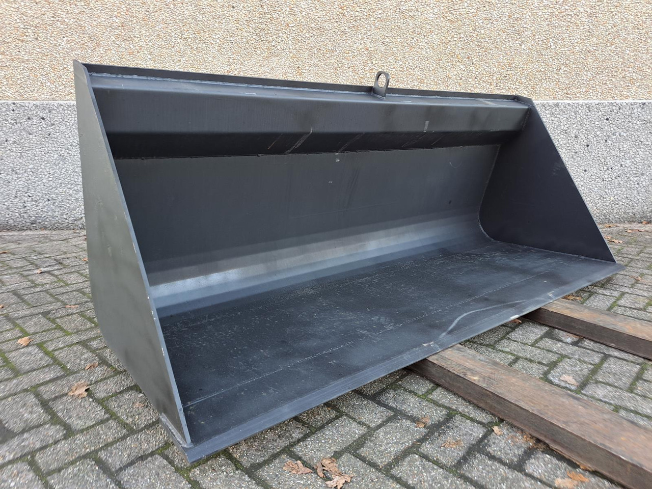 Grondbak t.b.v. Verreiker – Nieuw, Breedte 240 cm (2) - Voorladerbak: afbeelding 1 Grondbak t.b.v. Verreiker – Nieuw, Breedte 240 cm (2) - Voorladerbak: afbeelding 1