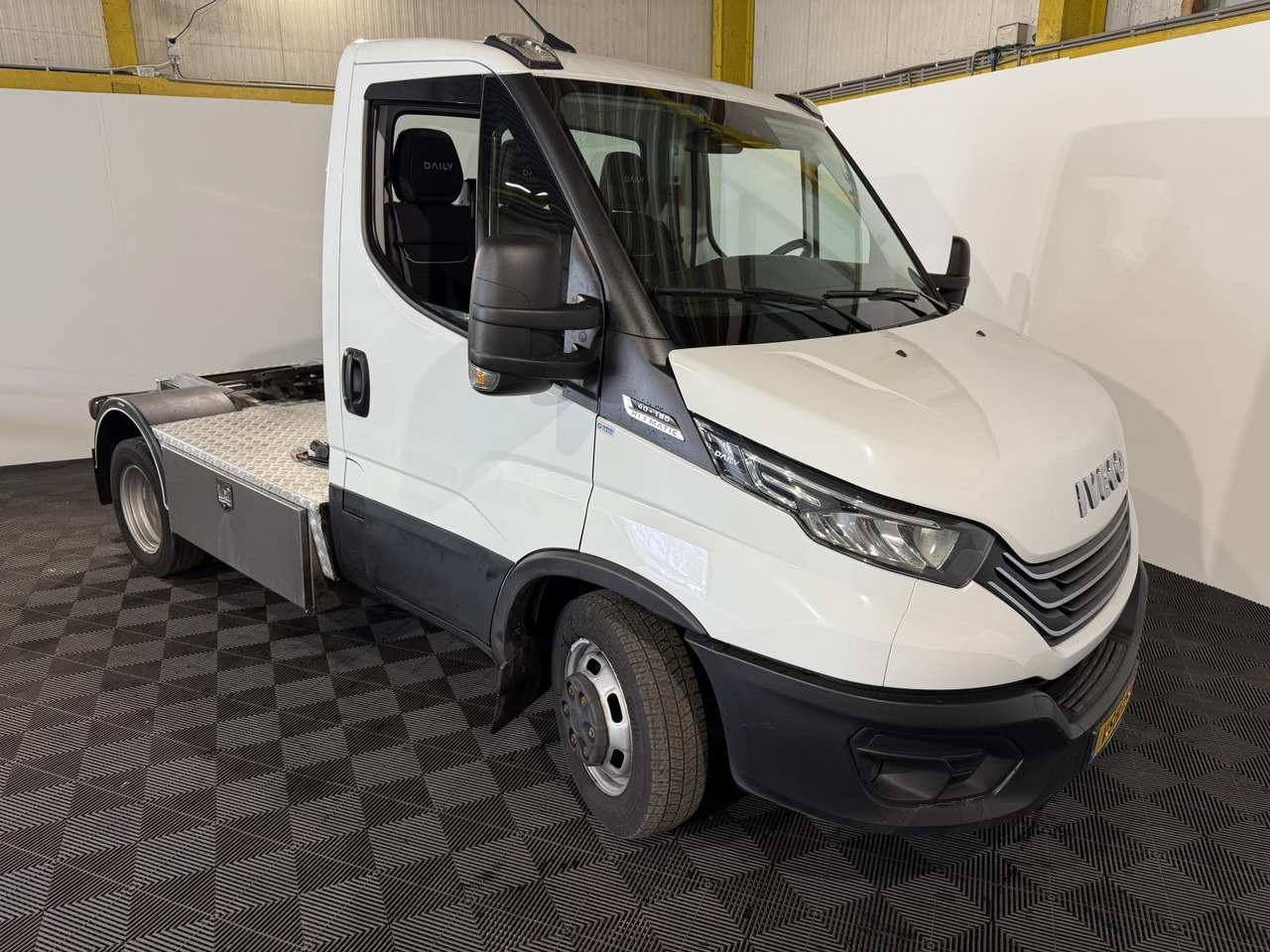 Iveco 40C18 Daily VSH-15-F 201.901 km - BE trekker: afbeelding 4 Iveco 40C18 Daily VSH-15-F 201.901 km - BE trekker: afbeelding 4