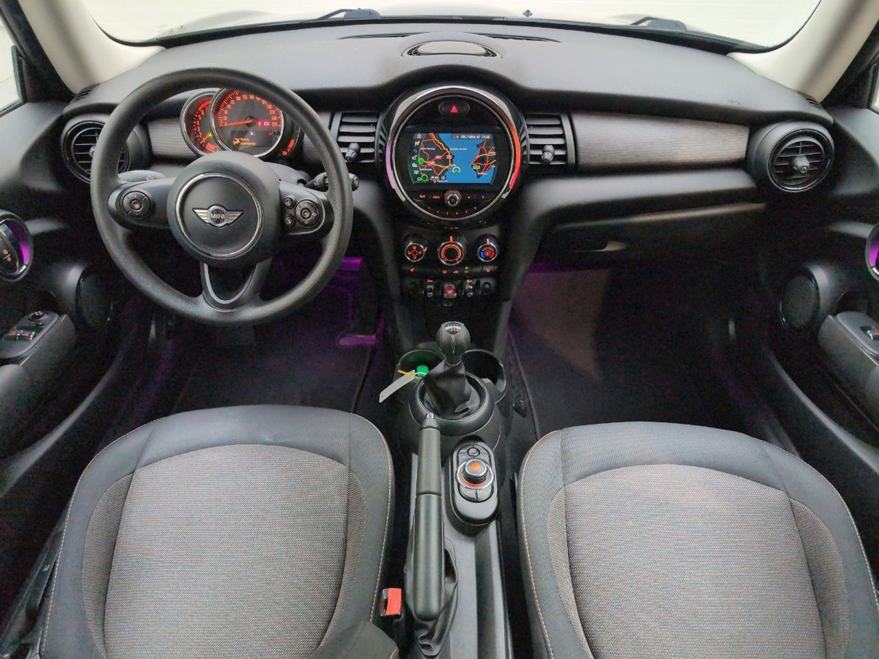 Mini Mini 1.5 One Salt | 2018 | 65.360 km | T849XK | NAP: Geen oordeel - Hatchback: afbeelding 5 Mini Mini 1.5 One Salt | 2018 | 65.360 km | T849XK | NAP: Geen oordeel - Hatchback: afbeelding 5