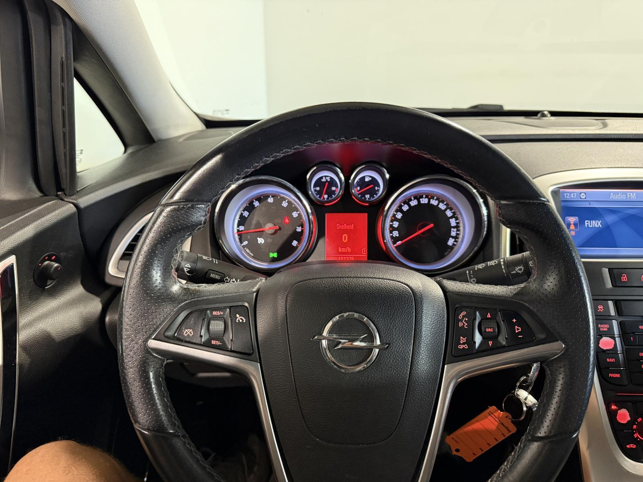 Opel | Astra | 1.4 Turbo Sport | 2010 | 192.375 km | 39NJT2 | Logisch - Hatchback: afbeelding 5 Opel | Astra | 1.4 Turbo Sport | 2010 | 192.375 km | 39NJT2 | Logisch - Hatchback: afbeelding 5